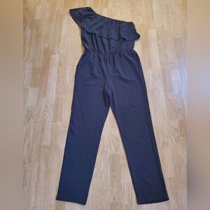 ✨ FRAICHE by J ✨ One Shoulder Ruffle Jumpsuit - [Large, Black]